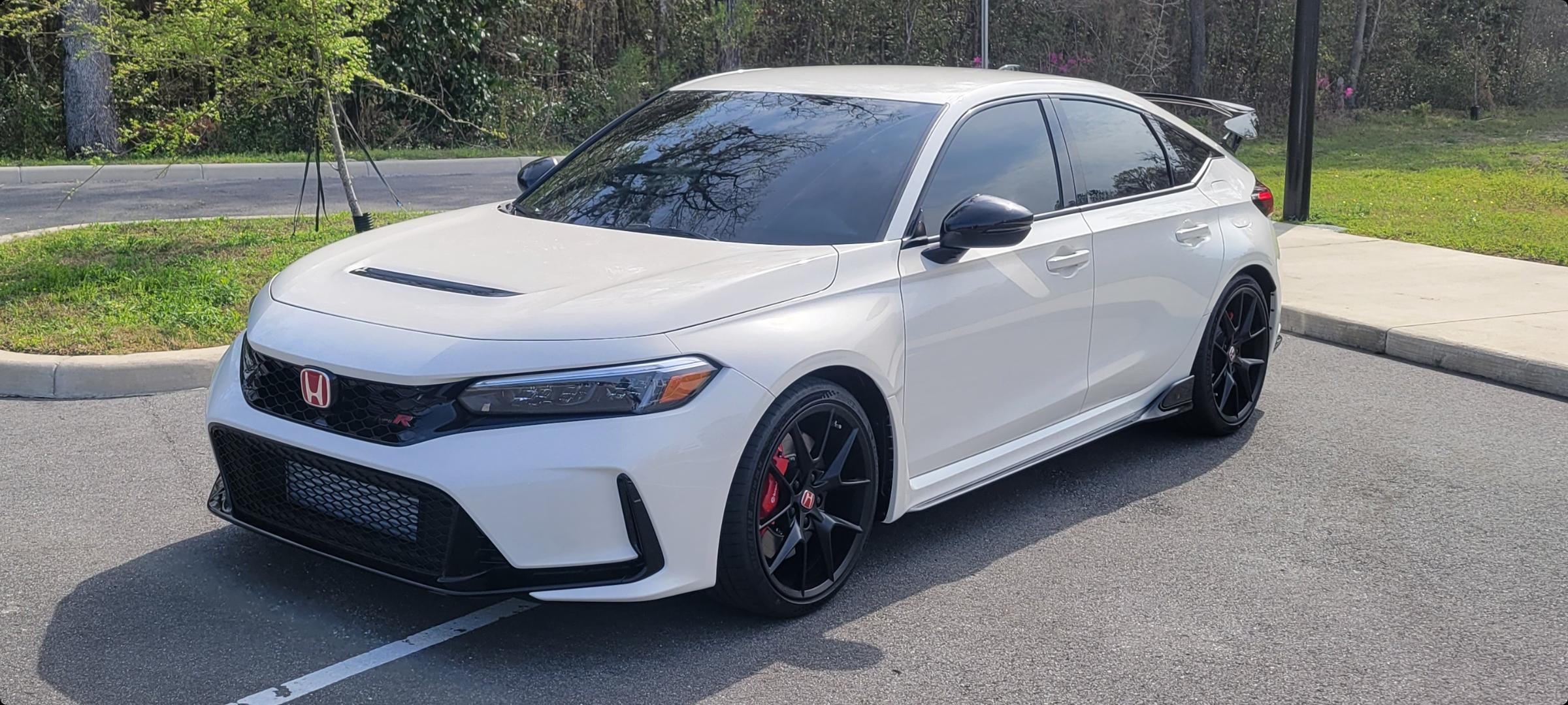 11th Gen Honda Civic Official CHAMPIONSHIP WHITE FL5 Type R Photos Thread Screenshot_20230225_214733_Gallery