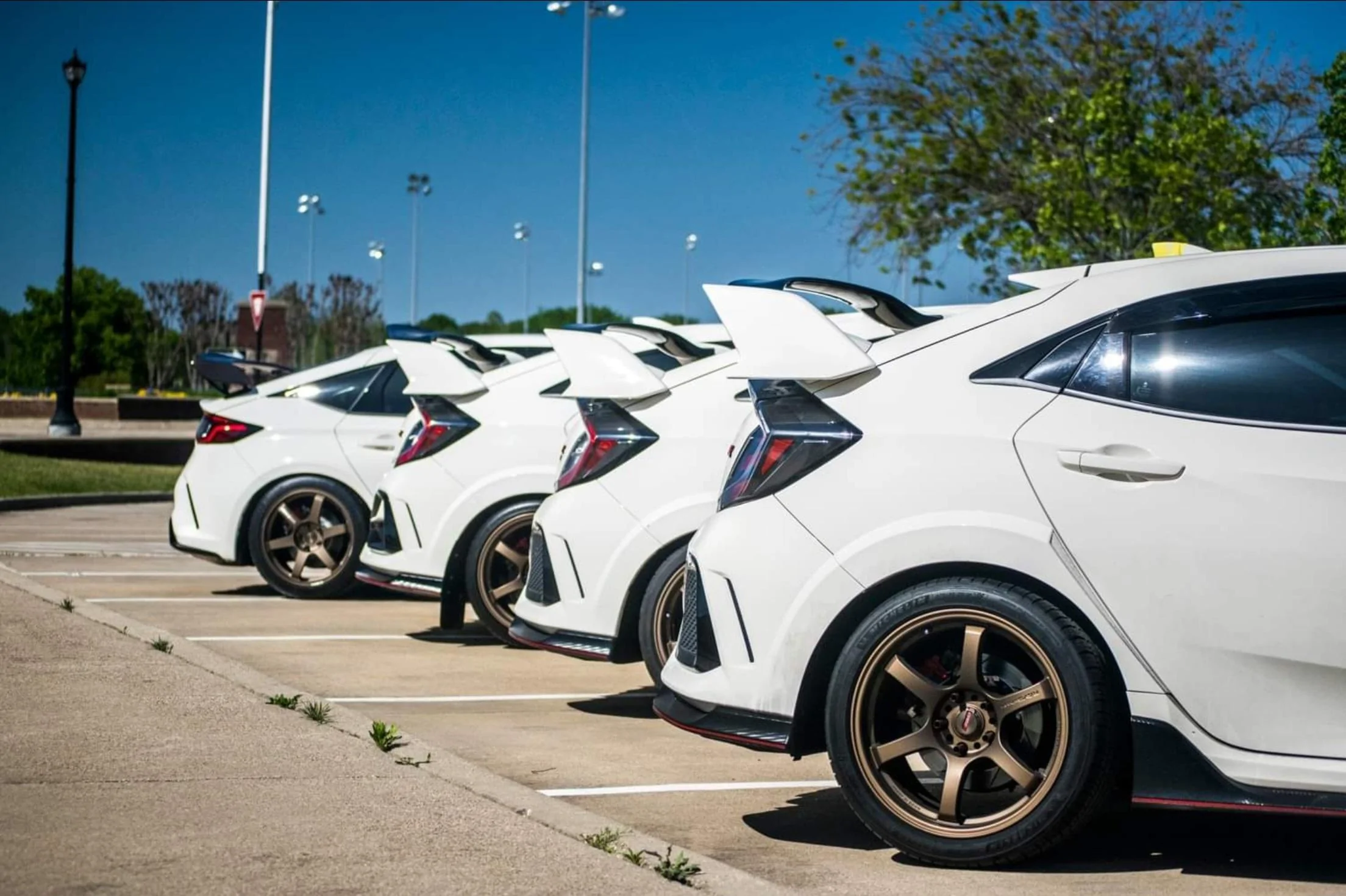 11th Gen Honda Civic Championship White FL5 #943 Build Screenshot_20230512_153920_Gallery