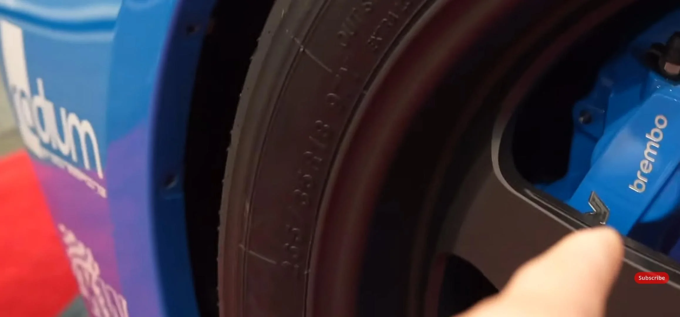 11th Gen Honda Civic The Best CTR FL5s at SEMA 2023 Screenshot_20231116_122932_YouTu