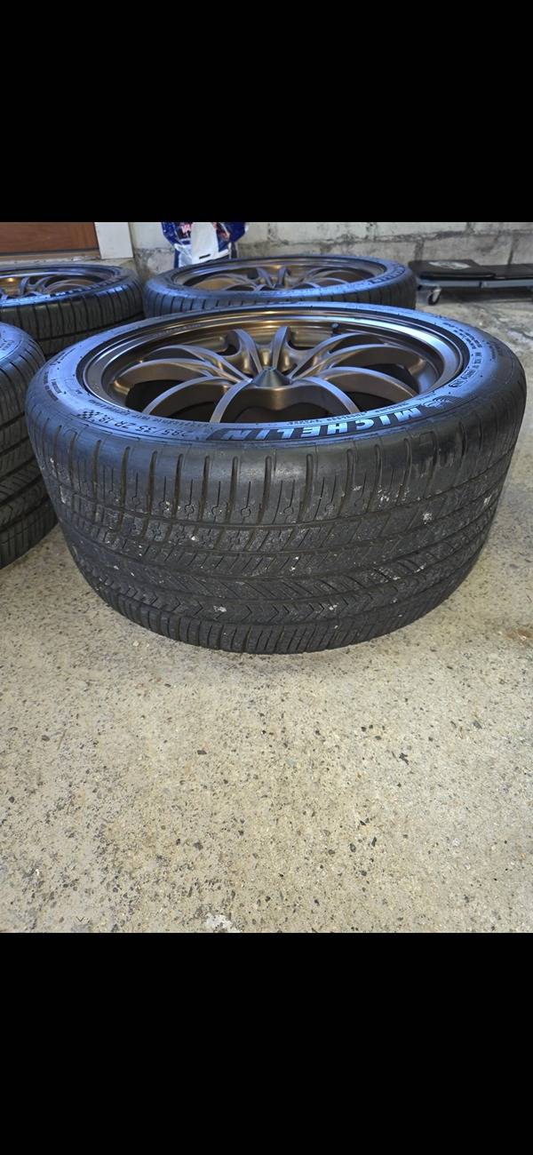 11th Gen Honda Civic Mugen MF10 with Michelin AS4 tires Screenshot_20250405_182258_Gallery