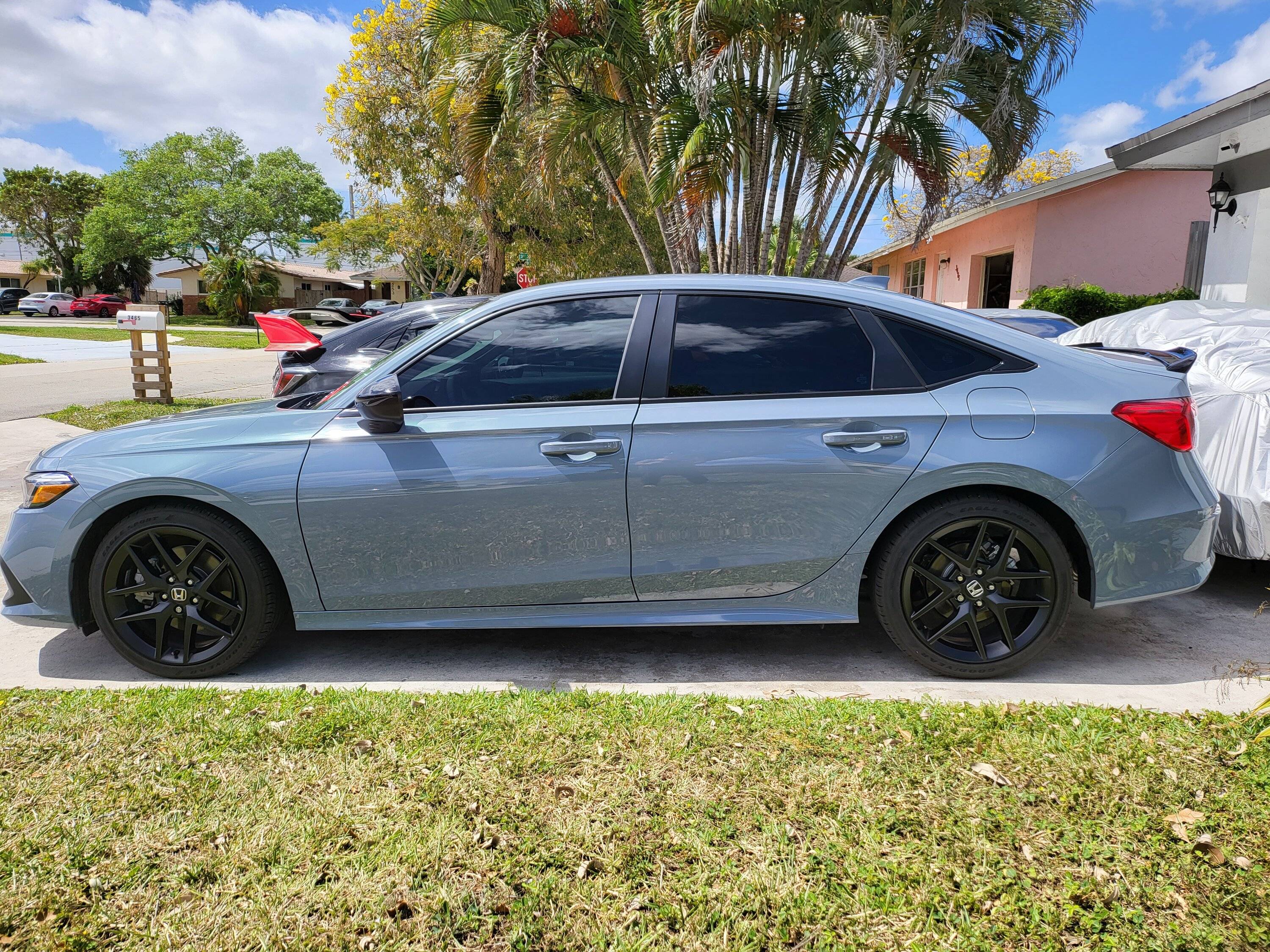 11th Gen Honda Civic WTB Sport Gloss Black Rims (or trade for my Si rims) side view