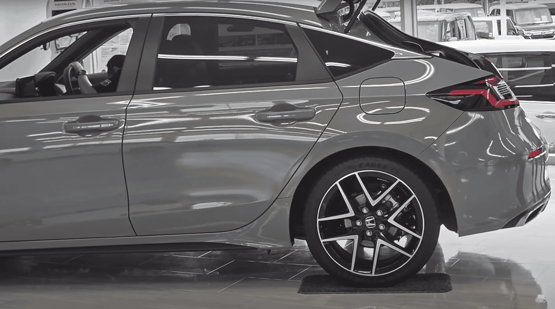 11th Gen Honda Civic Video Walkaround: 2022 Civic Hatchback (XL) in Sonic Gray Pearl Sonic-Gray-Pearl-2022-Civic-Hatchback-2