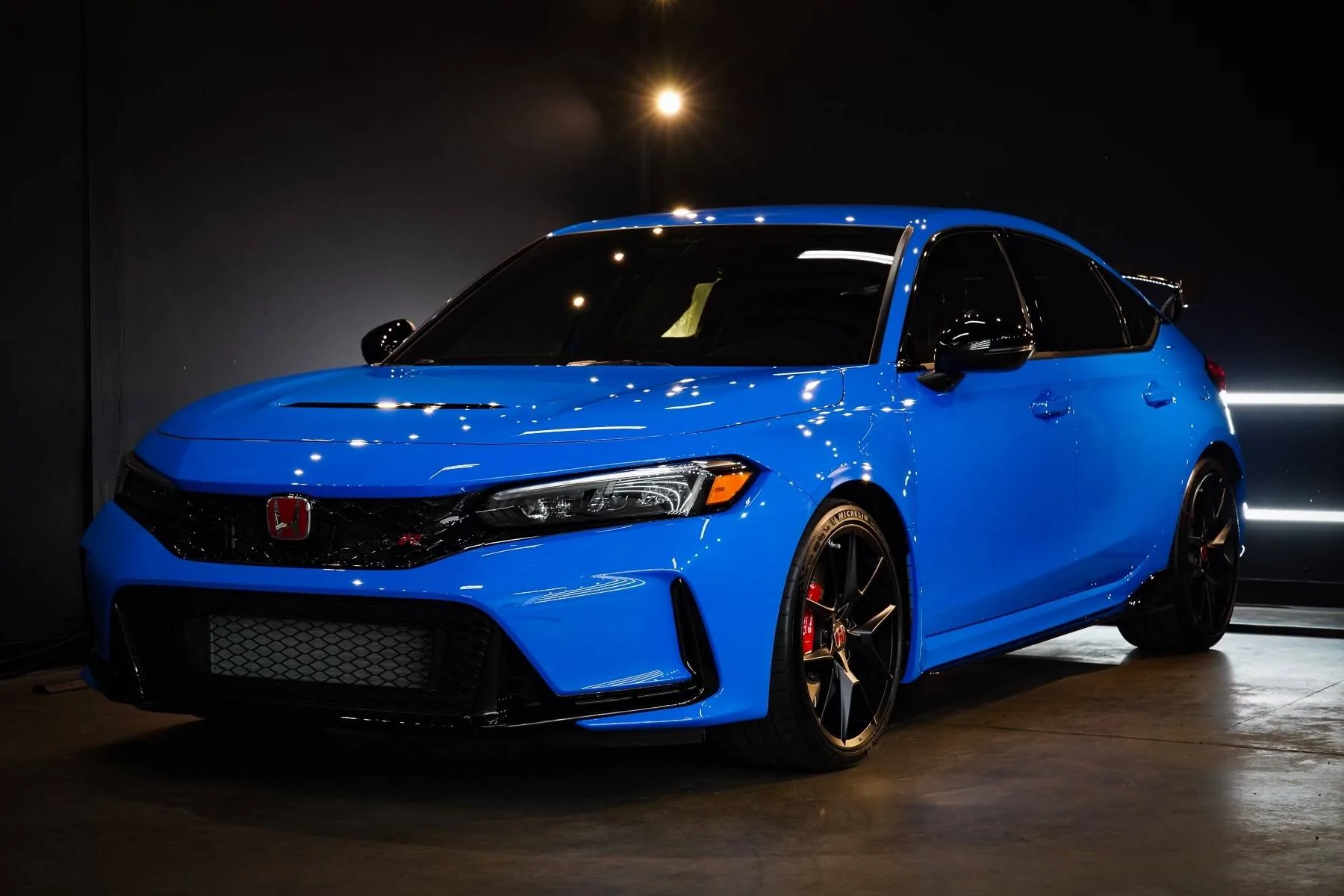 11th Gen Honda Civic Official BOOST BLUE FL5 Type R Photos Thread studio