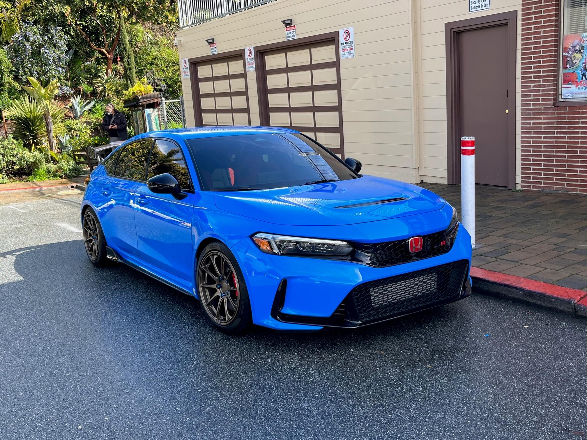 11th Gen Honda Civic Official BOOST BLUE FL5 Type R Photos Thread T711