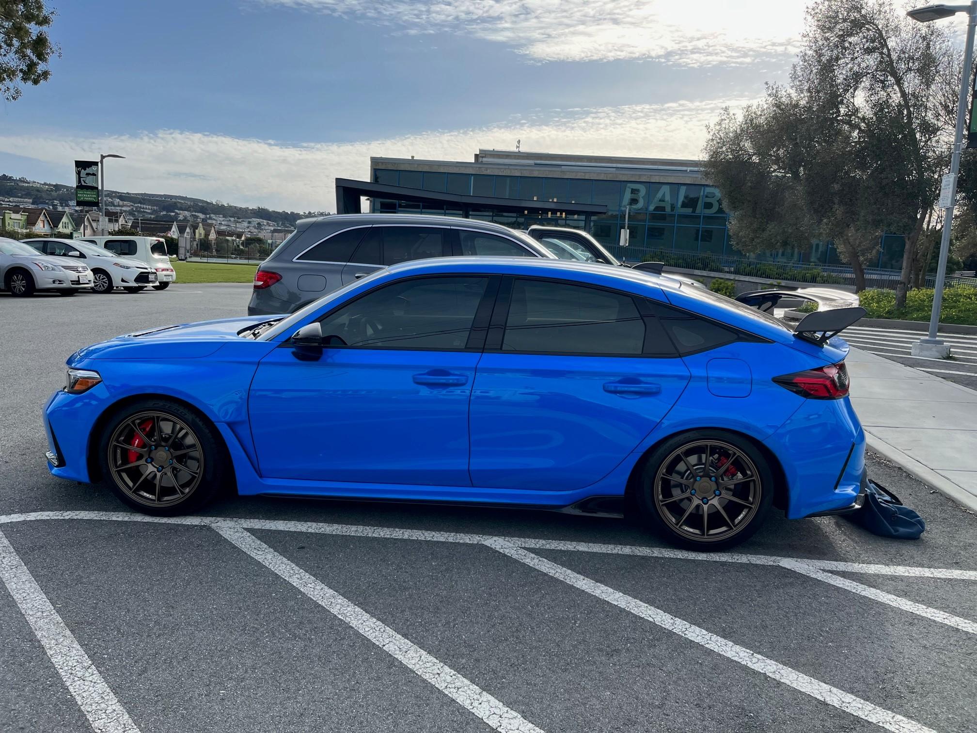 11th Gen Honda Civic Official BOOST BLUE FL5 Type R Photos Thread T75