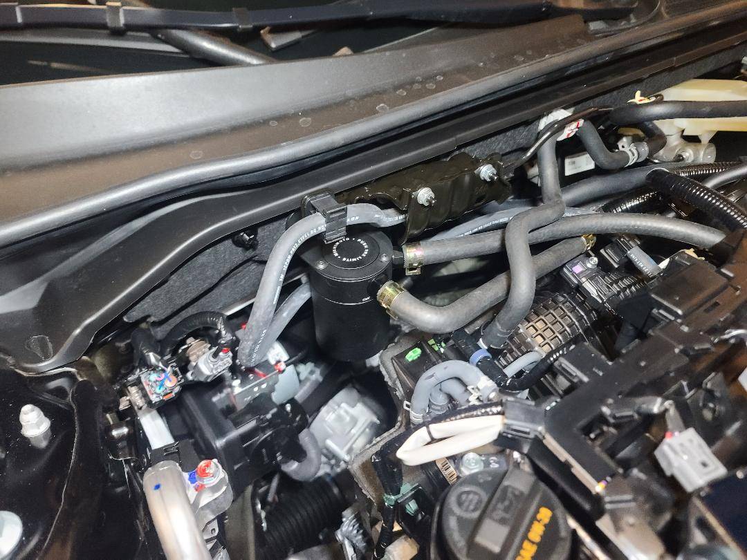 11th Gen Honda Civic Mishimoto catch can kit installed on 2023 Civic Si thumbnail (4)