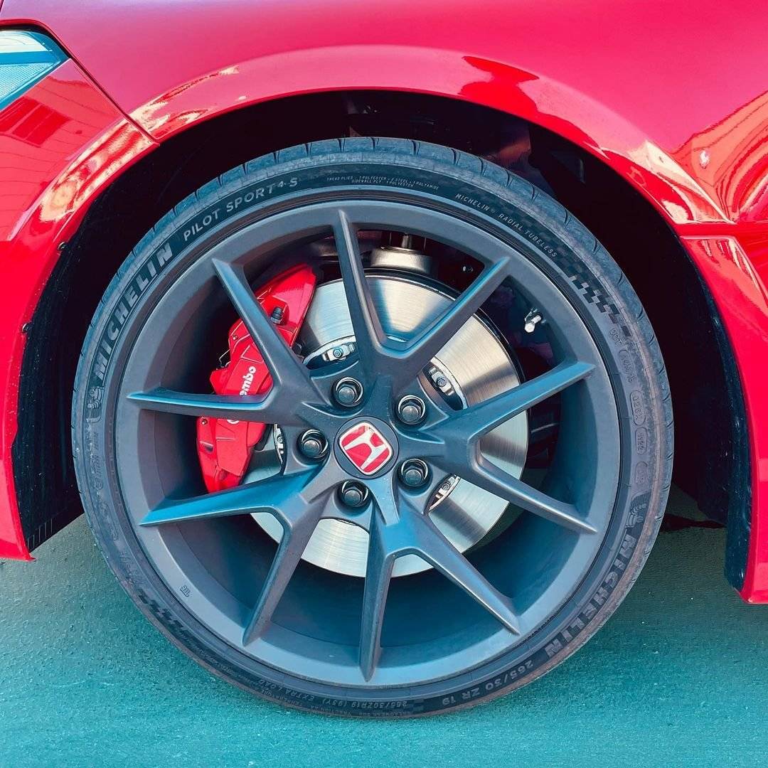 11th Gen Honda Civic Official RALLYE RED FL5 Type R Photos Thread type-r-rallye-red-5-