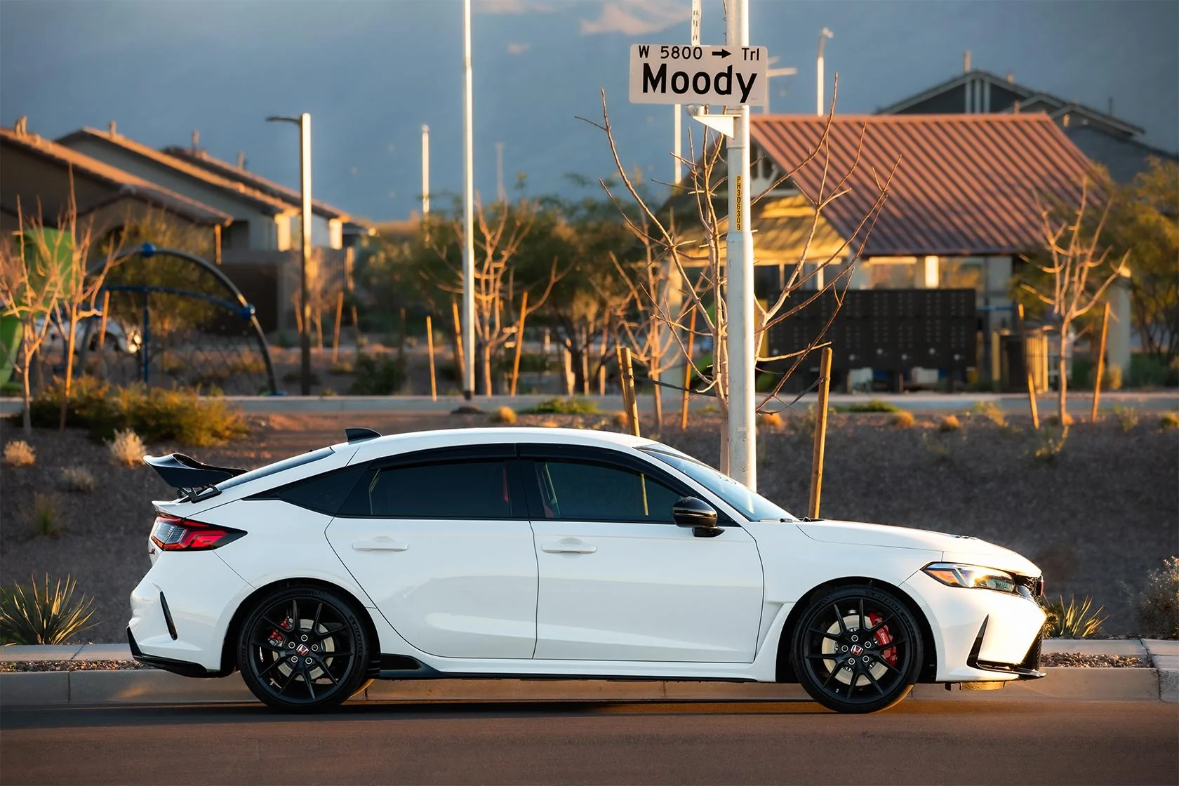 11th Gen Honda Civic Official CHAMPIONSHIP WHITE FL5 Type R Photos Thread TypeRMoody_small