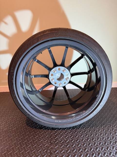 11th Gen Honda Civic OEM Type R Forged Wheels with Michelin Pilot Sport 4S Tires wheel 2 back