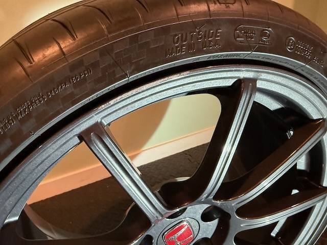 11th Gen Honda Civic OEM Type R Forged Wheels with Michelin Pilot Sport 4S Tires wheel 3 rash