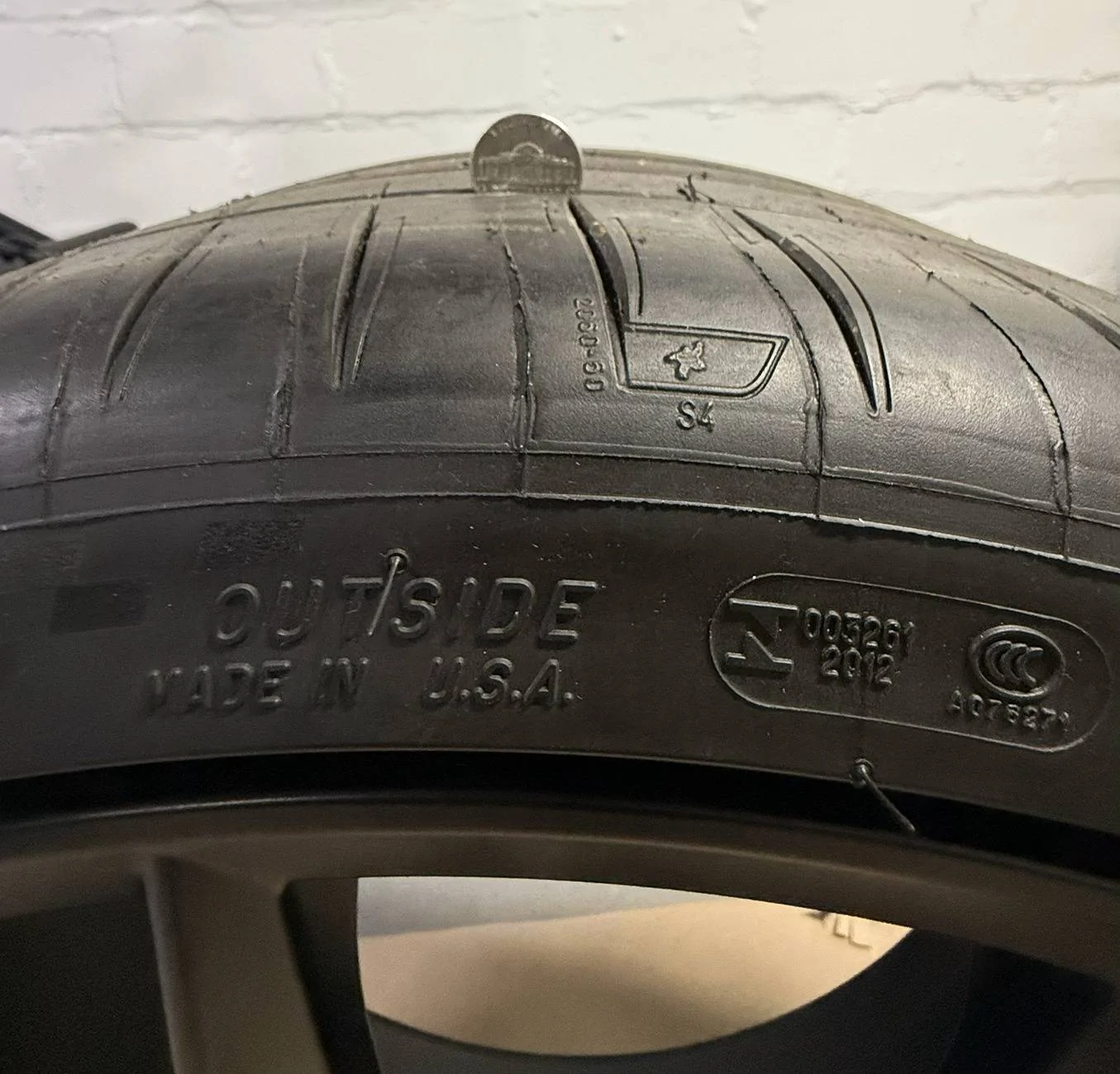 11th Gen Honda Civic 2025 Civic Type R FL5 OEM Wheels + Michelin PS4S Tires (like new) $1950 or OBO Wheel_Tread