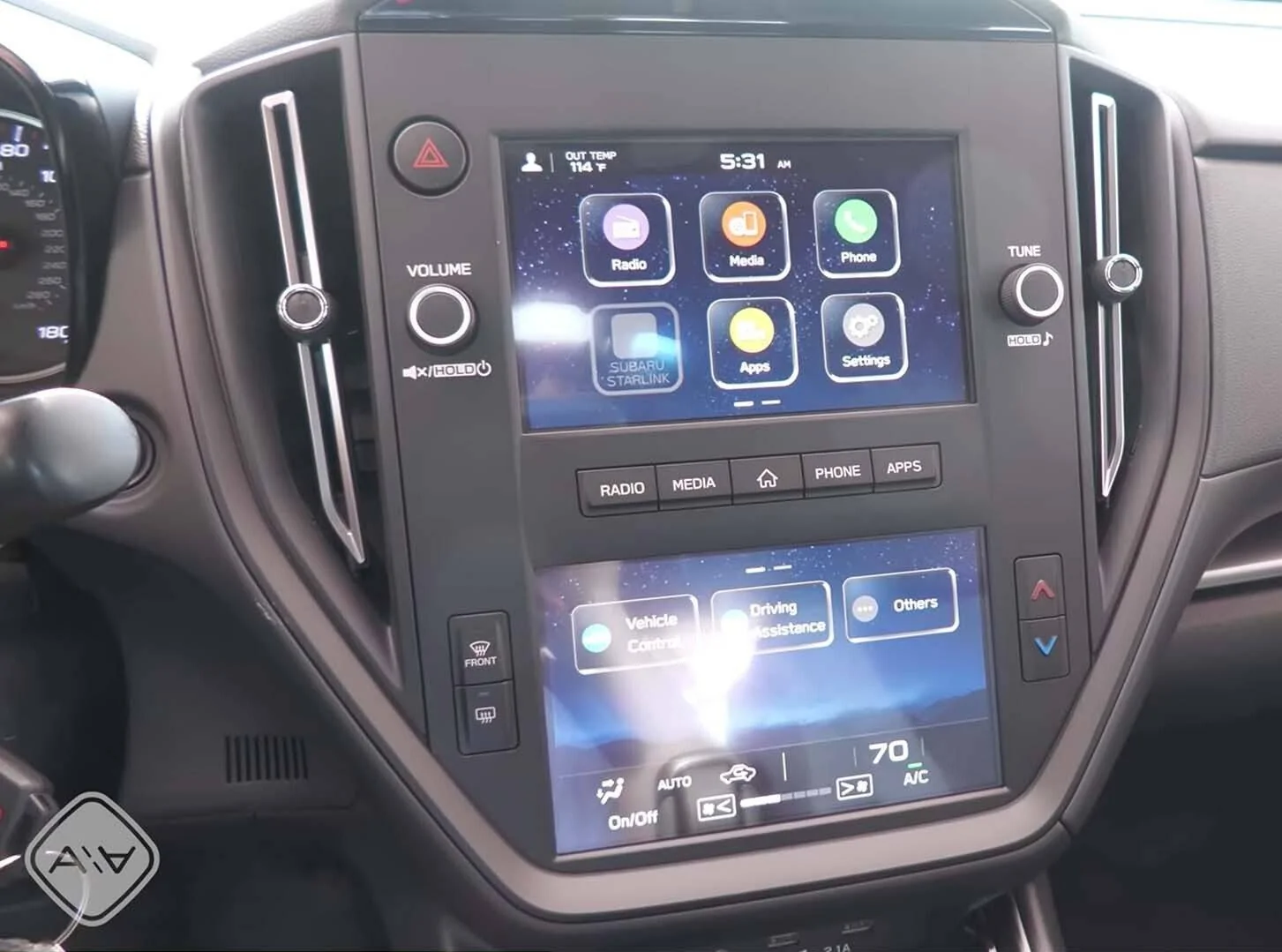 11th Gen Honda Civic 2022 Si compared in new WRX review WRX-Infotainment-Hero-01