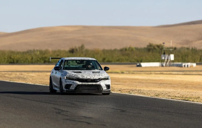 Honda Teases 2022 Honda Civic Si Racing Model!!